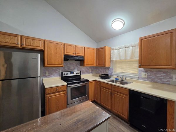 706 Tower Avenue, Unit B, Maybrook, NY 12543