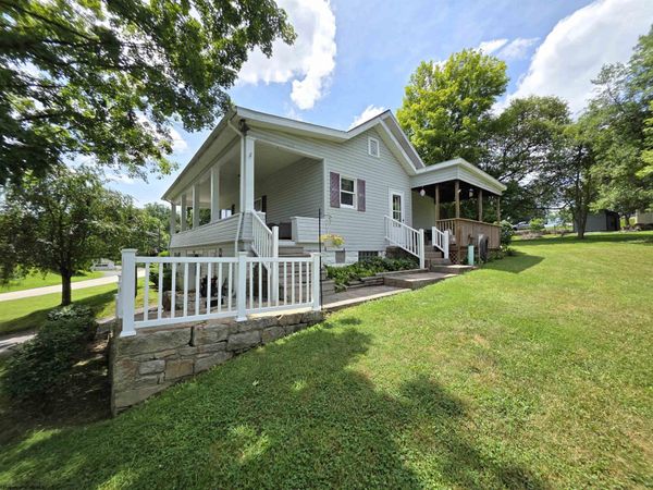 2222 Pleasant Valley Road, Fairmont, WV 26554