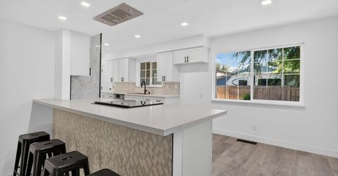 9430 Mazatlan Way, Elk Grove, CA 95624 Photo