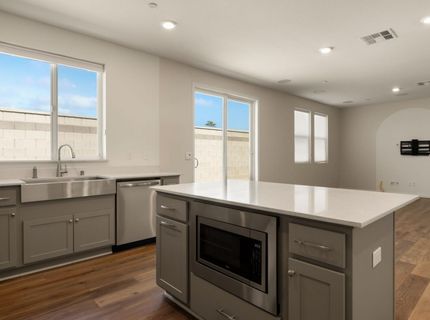 727 Crow Creek Cir, Galt, CA 95632 Photo