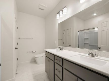 727 Crow Creek Cir, Galt, CA 95632 Photo