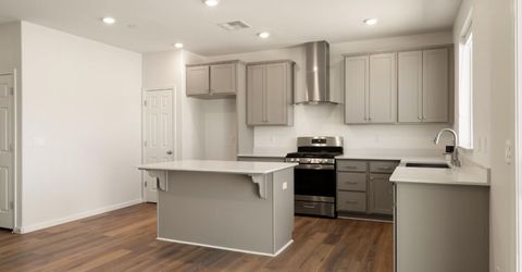 727 Crow Creek Cir, Galt, CA 95632 Photo