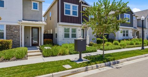 2708 Bathford St, Sacramento, CA 95833 Photo