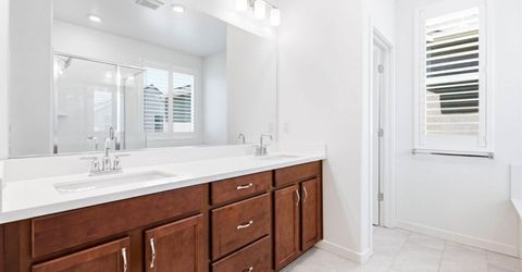 2708 Bathford St, Sacramento, CA 95833 Photo