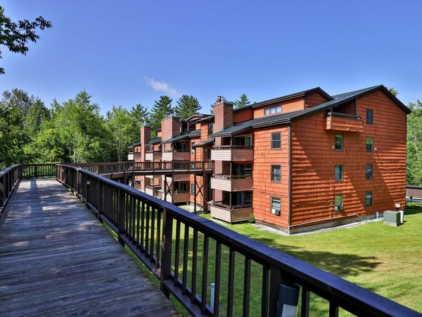 118 Gateway Court, Unit 27-B, Mendon, VT 05701