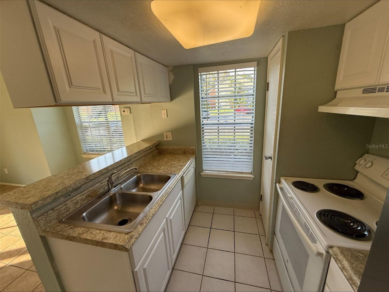 9100 Dr Martin Luther King Jr Street N, Unit 301, Saint Petersburg, FL 33702 Photo