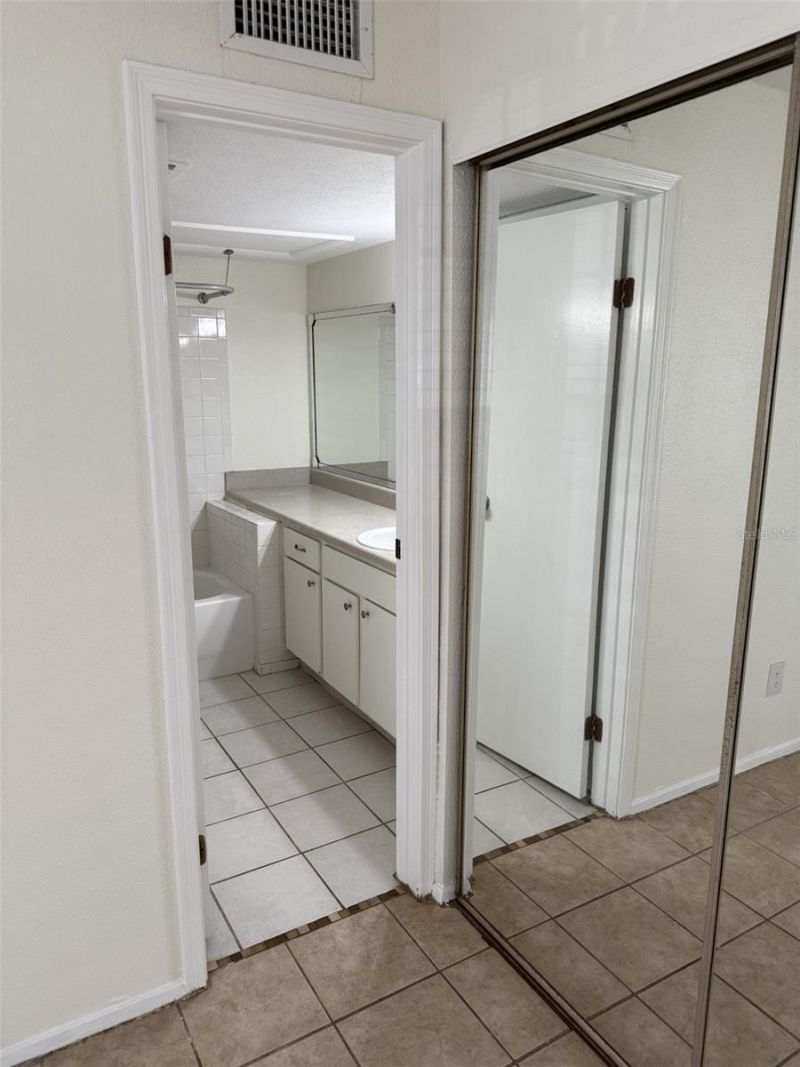 9100 Dr Martin Luther King Jr Street N, Unit 301, Saint Petersburg, FL 33702 Photo