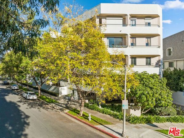 450 N MAPLE Drive, Unit 401, Beverly Hills, CA 90210