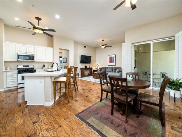 704 W 1st Street , Claremont, CA 91711