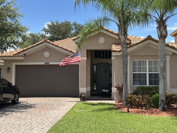 4886 SE Askew Avenue, Stuart, FL 34997