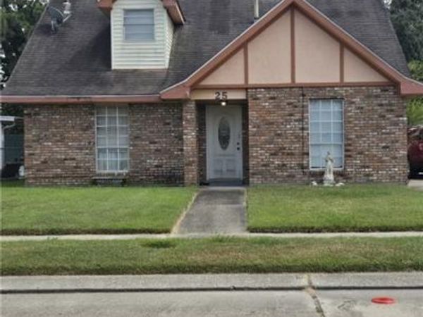 25 CHRISTOPHER Court , New Orleans, LA 70128