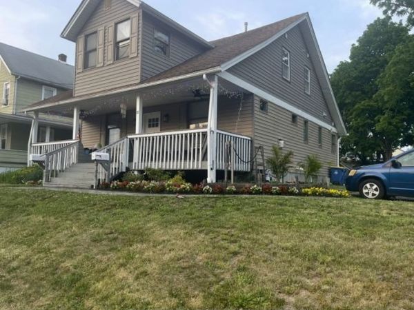11 Gaston Ave, Raritan, NJ 08869