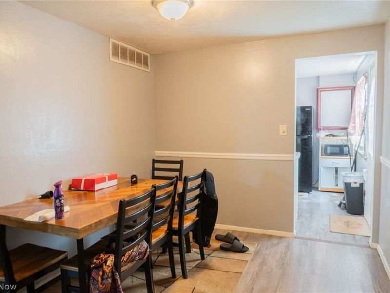4510 Granada Boulevard, Unit 7, Warrensville Heights, OH 44128 Photo 11