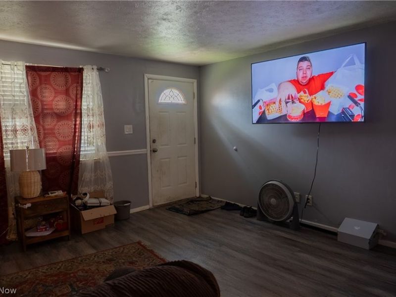 4510 Granada Boulevard, Unit 7, Warrensville Heights, OH 44128 Photo 3