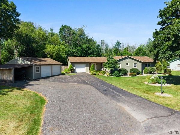 77 Chase Road, Fulton, NY 13069