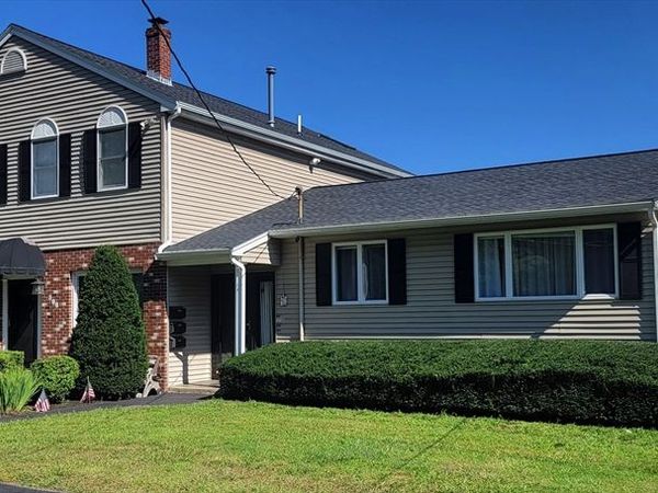 300-302 Pleasant Street, Unit 3, North Andover, MA 01845