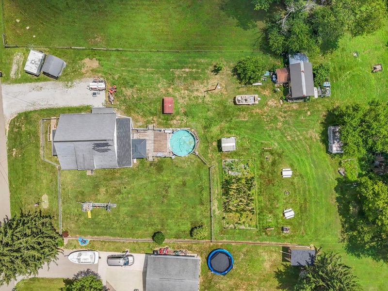 8818 National Road SE, Thornville, OH 43076 Photo 16