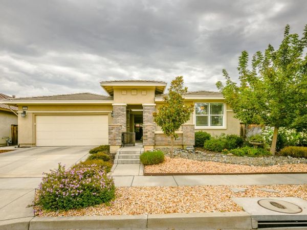 2205 Russell Cir, Woodland, CA 95776