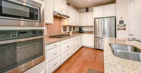 2205 Russell Cir, Woodland, CA 95776 Photo