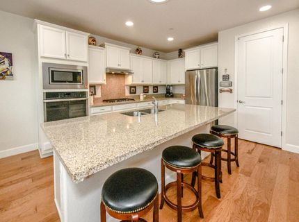 2205 Russell Cir, Woodland, CA 95776 Photo