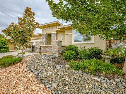 2205 Russell Cir, Woodland, CA 95776 Photo