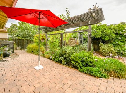 2205 Russell Cir, Woodland, CA 95776 Photo