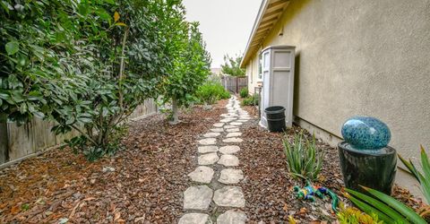 2205 Russell Cir, Woodland, CA 95776 Photo