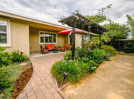 2205 Russell Cir, Woodland, CA 95776 Photo