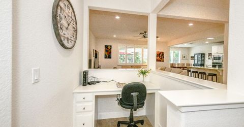 2205 Russell Cir, Woodland, CA 95776 Photo
