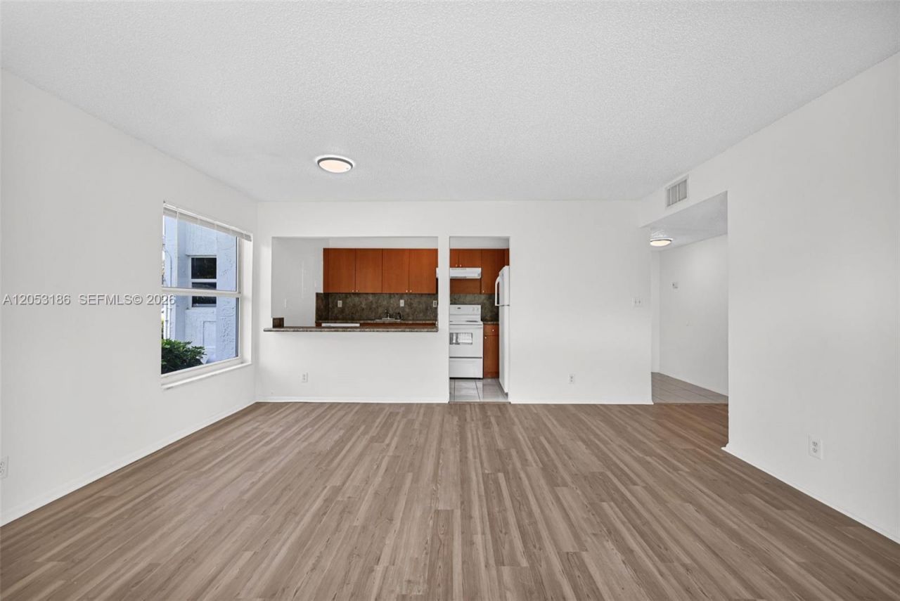 505 S Pine Island Rd , Unit B102, Plantation, FL 33324 Photo