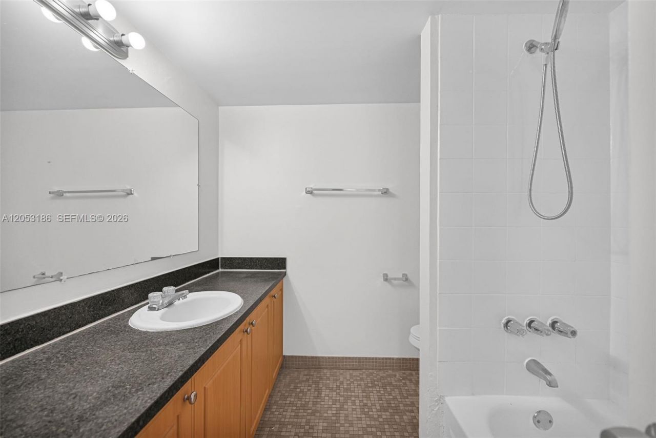 505 S Pine Island Rd , Unit B102, Plantation, FL 33324 Photo