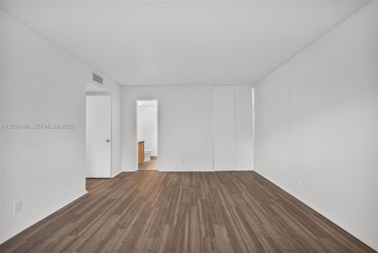 505 S Pine Island Rd , Unit B102, Plantation, FL 33324 Photo