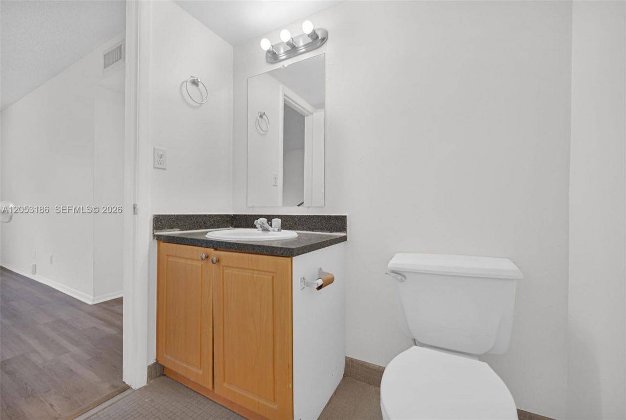 505 S Pine Island Rd , Unit B102, Plantation, FL 33324 Photo