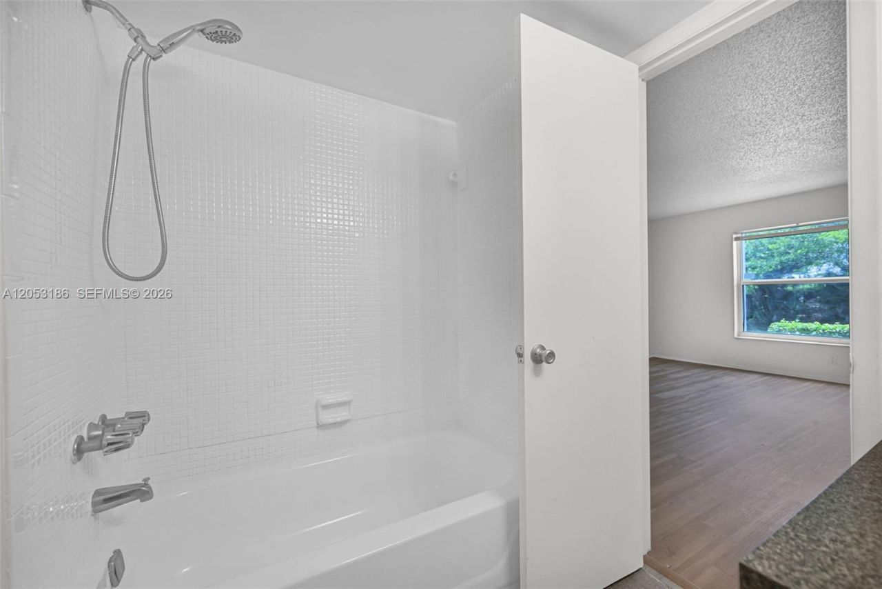 505 S Pine Island Rd , Unit B102, Plantation, FL 33324 Photo