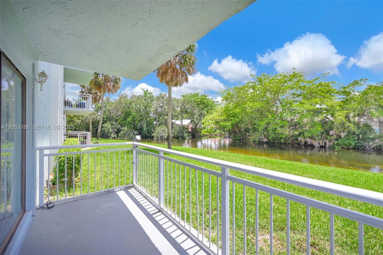 505 S Pine Island Rd , Unit B102, Plantation, FL 33324 Photo