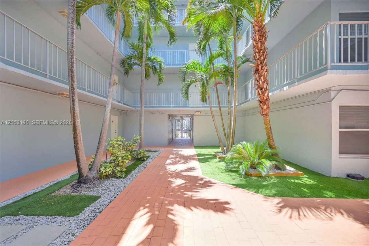 505 S Pine Island Rd , Unit B102, Plantation, FL 33324 Photo