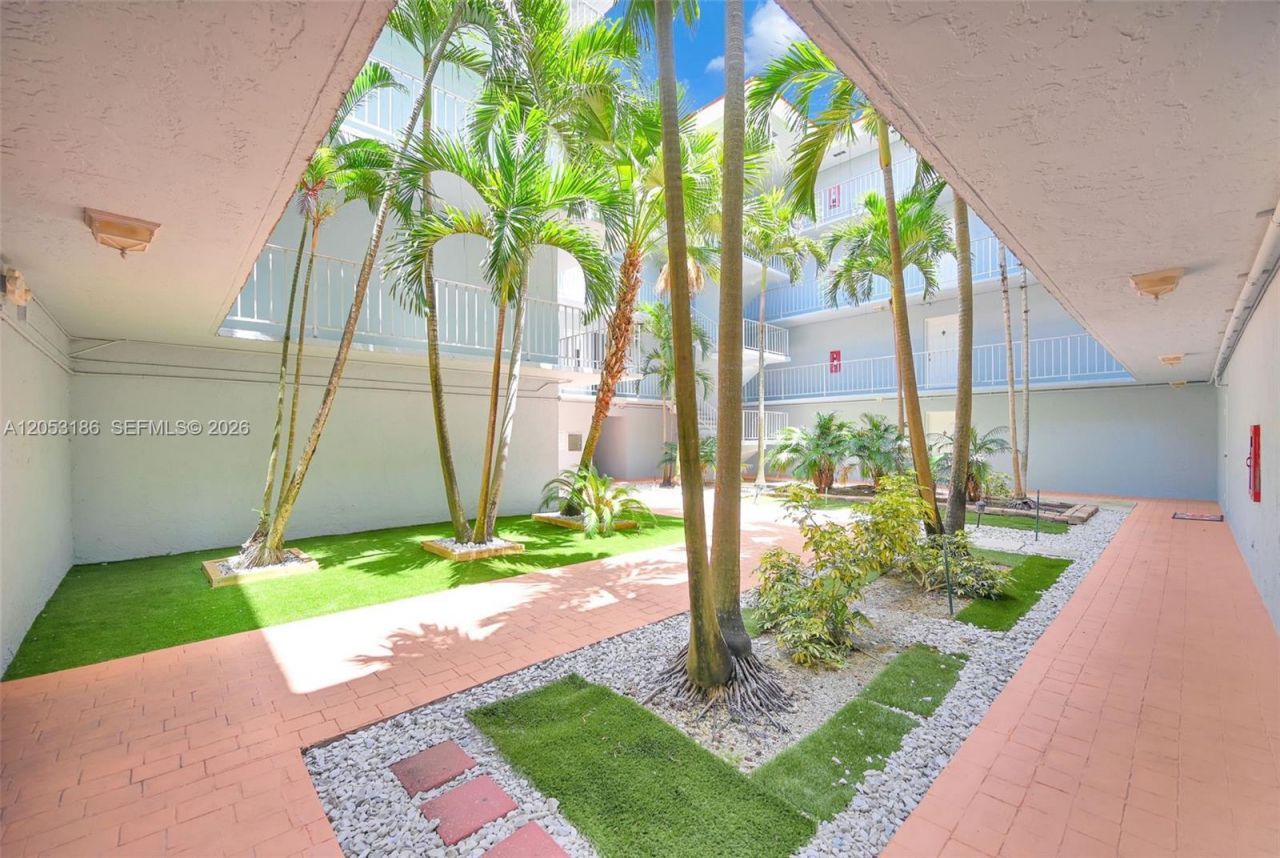 505 S Pine Island Rd , Unit B102, Plantation, FL 33324 Photo