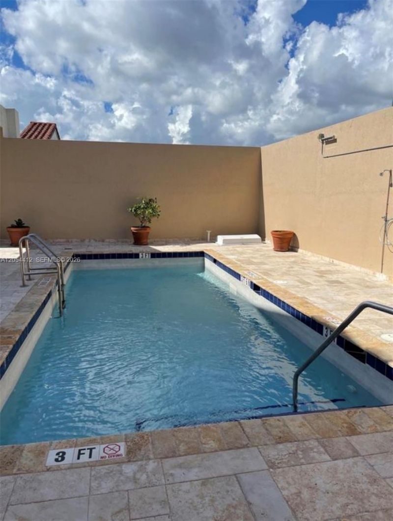 5271 SW 8th St, Unit 501, Miami, FL 33134 Photo