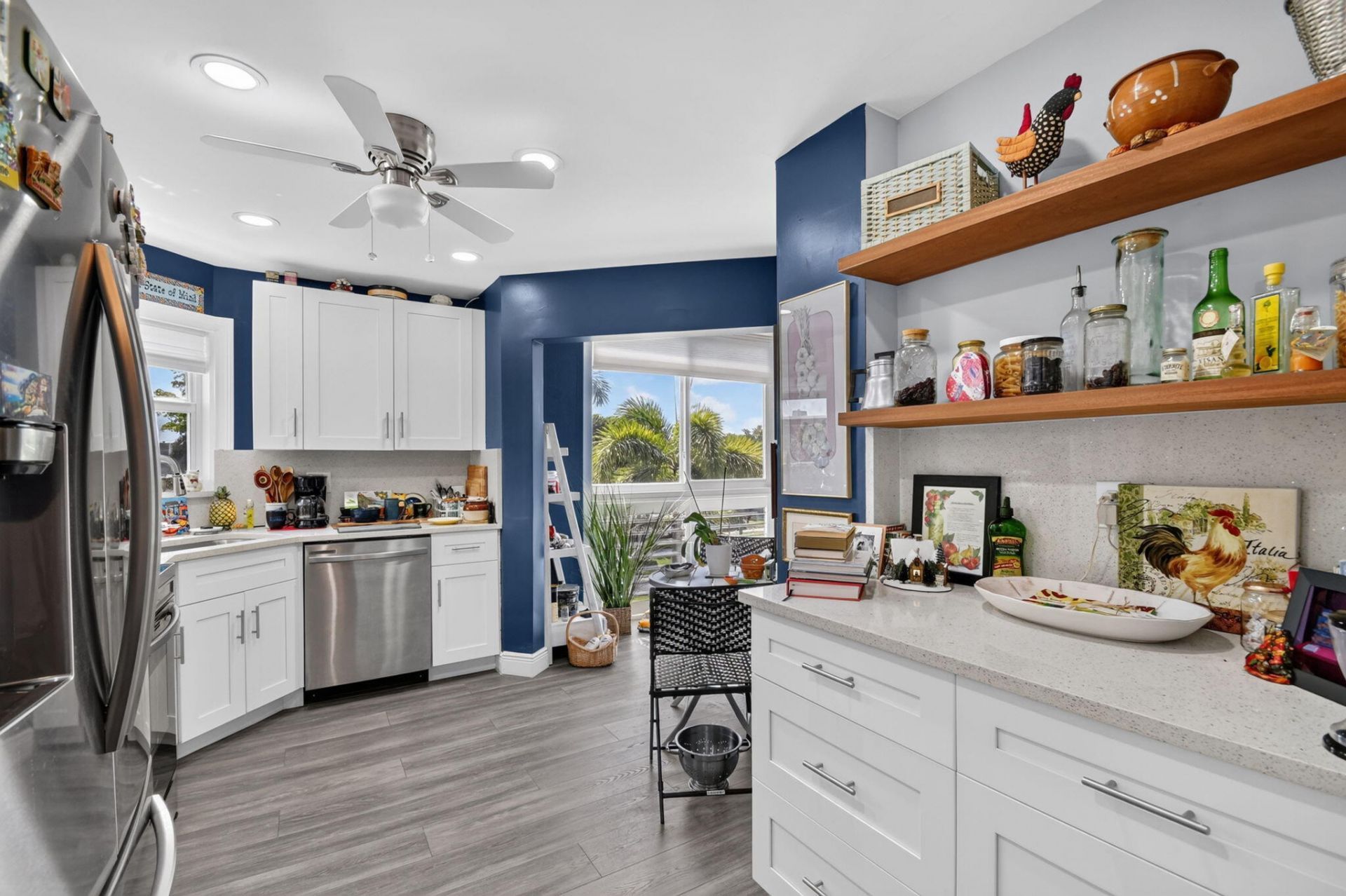 3590 Via Poinciana, Unit 311, Lake Worth, FL 33467 Photo