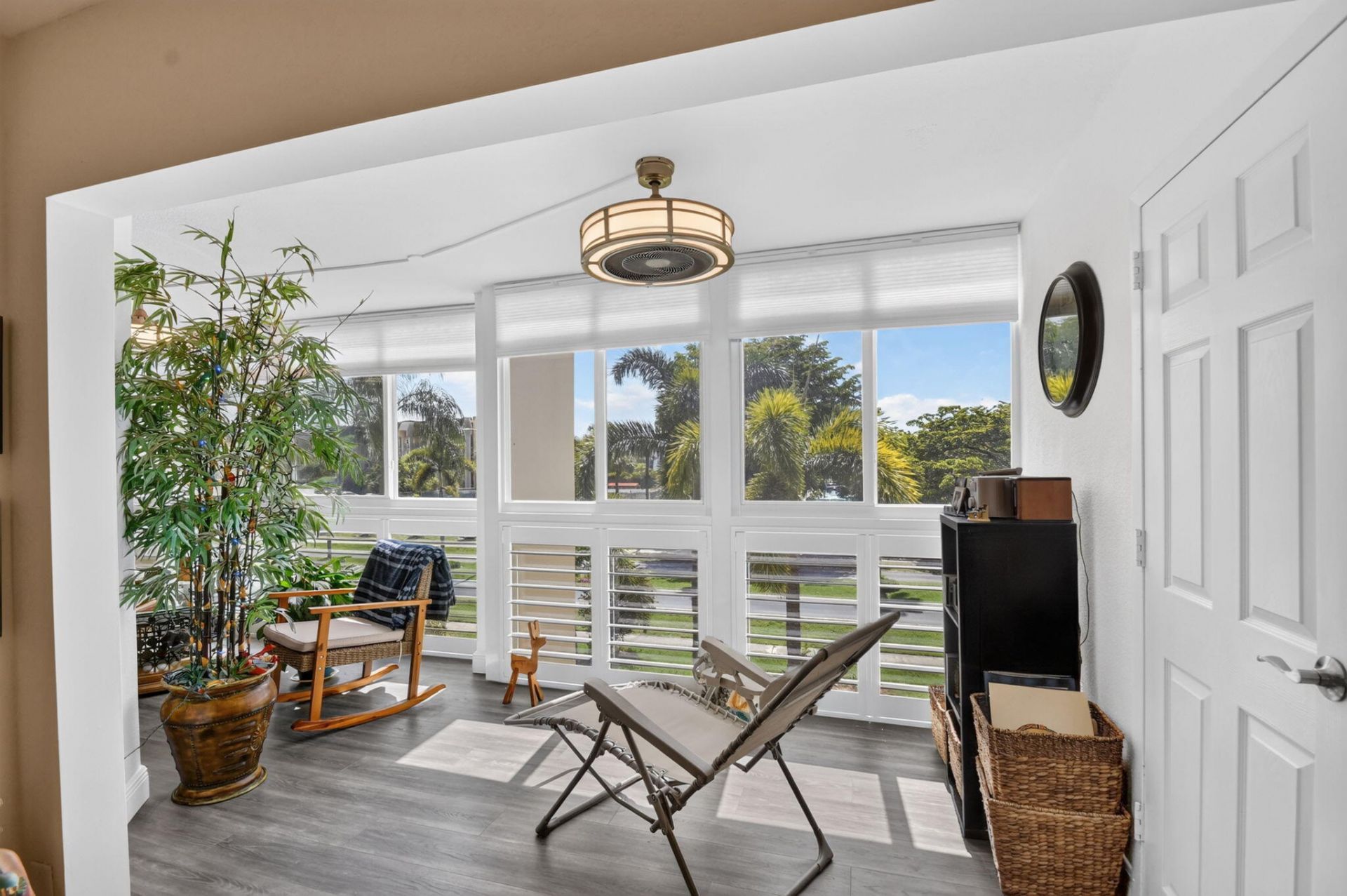 3590 Via Poinciana, Unit 311, Lake Worth, FL 33467 Photo