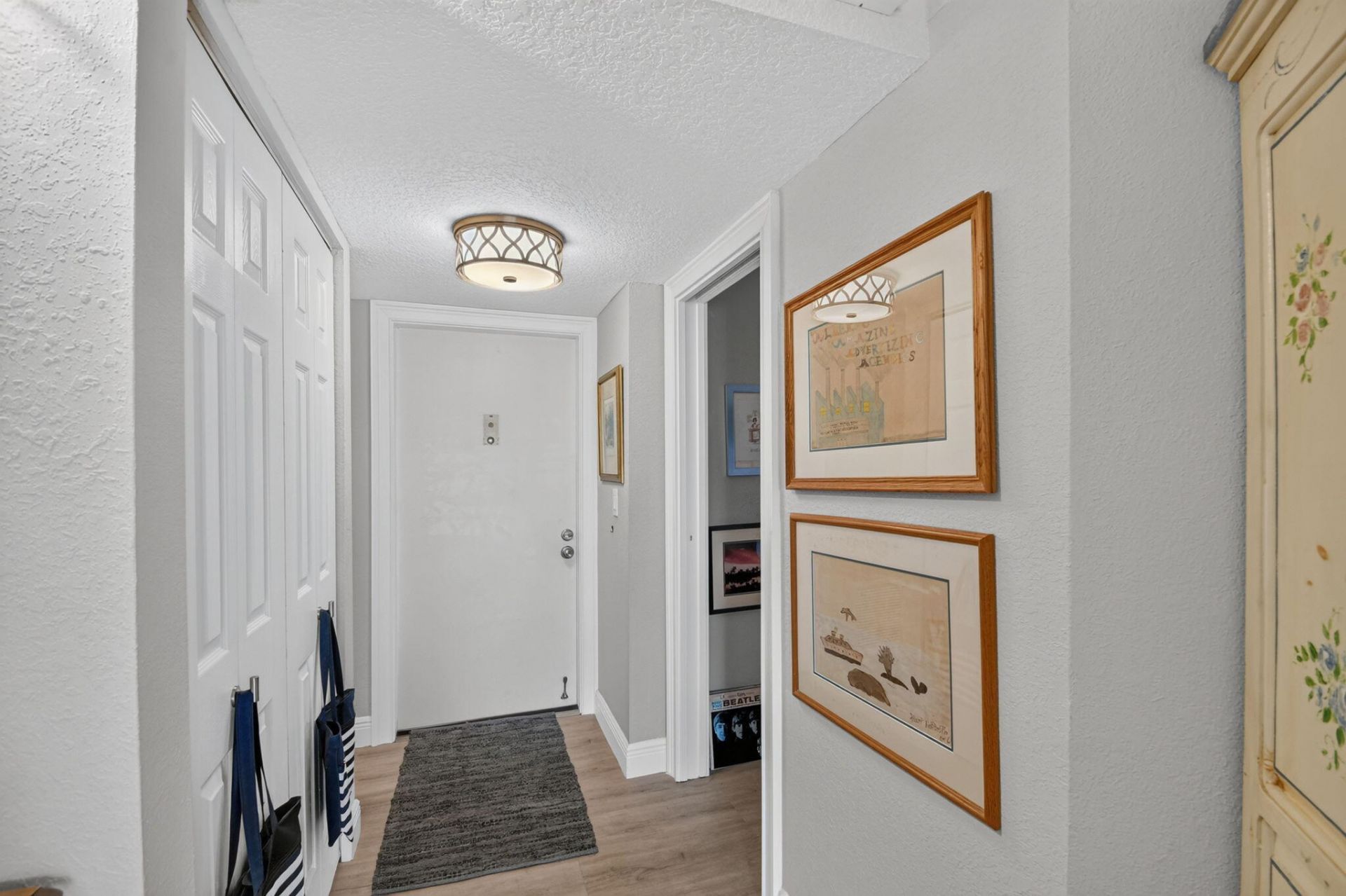 3590 Via Poinciana, Unit 311, Lake Worth, FL 33467 Photo