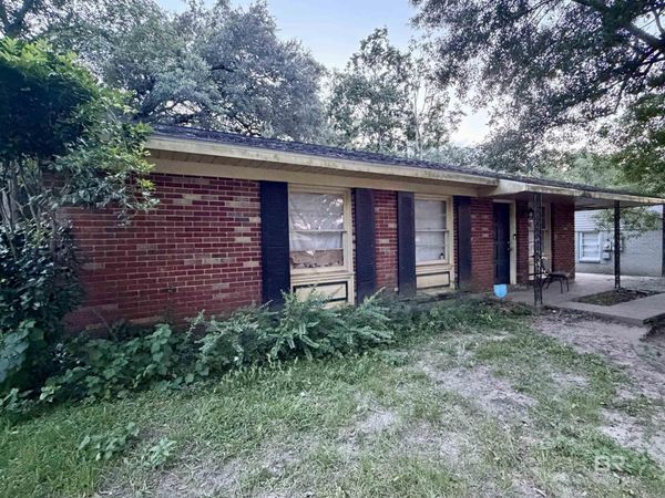 402 La Rose Drive, Mobile, AL 36609