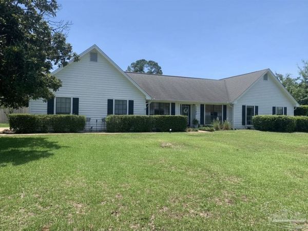 1380 Calcutta Dr, Gulf Breeze, FL 32563