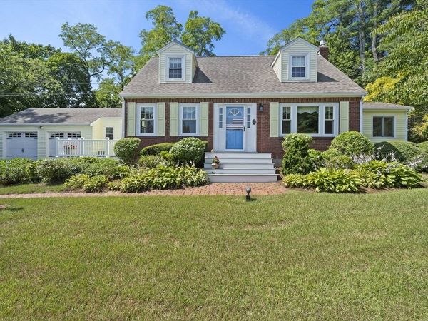 90 Statesman Ter, Marshfield, MA 02050