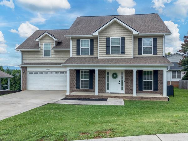 1004 Brooklyn Lane, Maryville, TN 37804