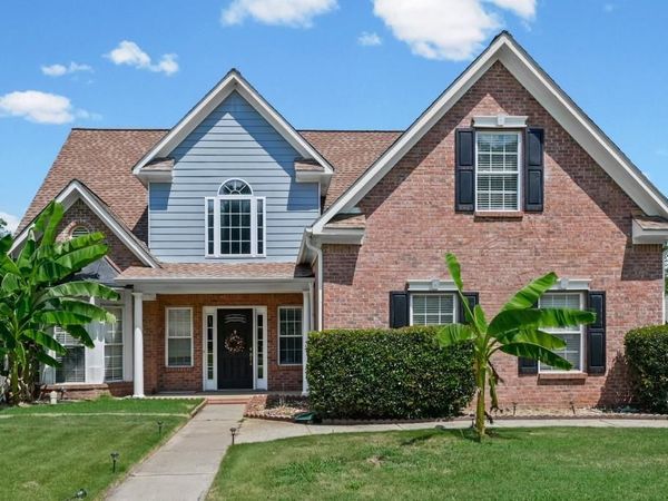 5605 Martin Grove Drive NW, Lilburn, GA 30047