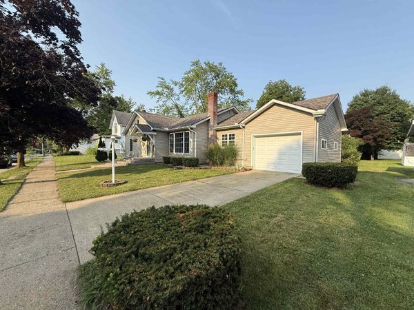 203 N Cross Street, Angola, IN 46703