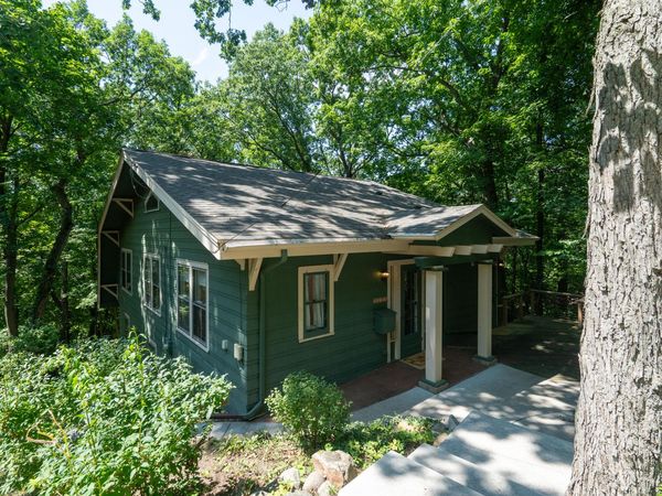 2125 Ridge Road, Kalamazoo, MI 49008