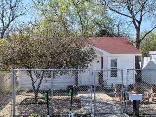 212 Comal ST, Austin, TX 78702