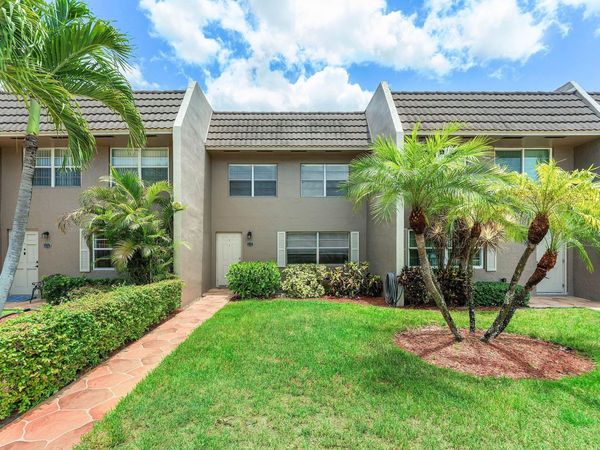 9050 NW 28TH Street, Unit 112, Coral Springs, FL 33065